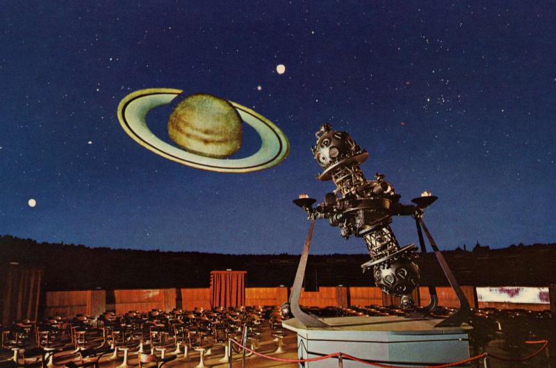 Planetario Ulrico Hoepli. 87 anni tra le stelle
