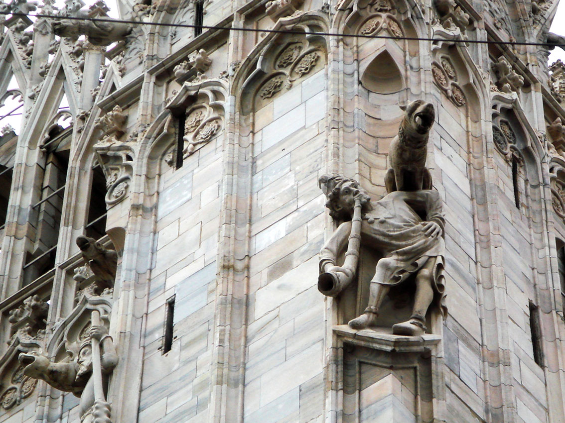 Statue del Duomo di Milano: quali si nascondono tra le guglie?