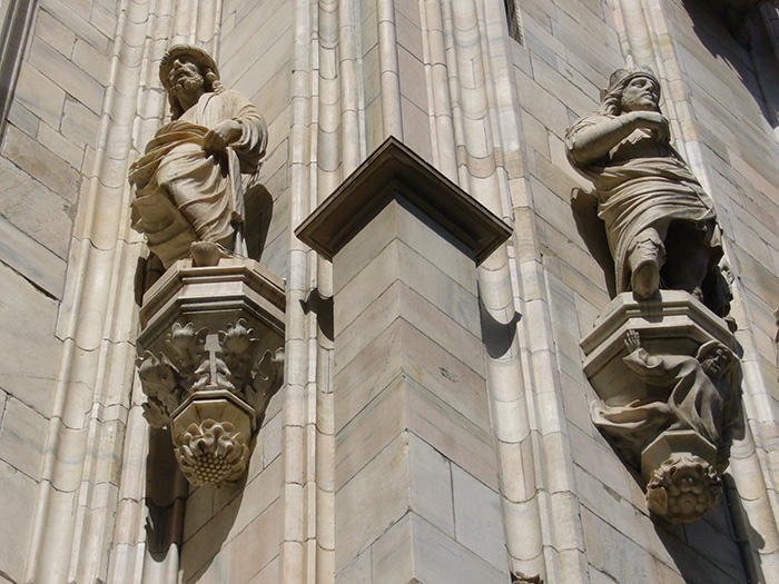 Quali statue si nascondono tra le guglie del Duomo?