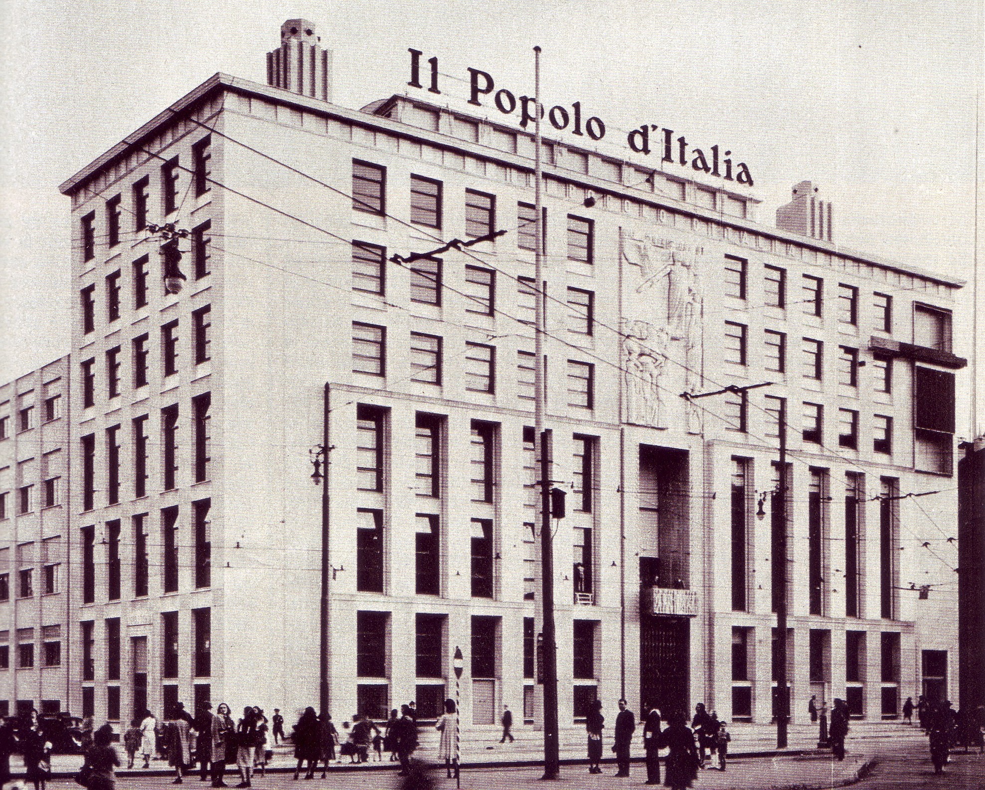 Palazzo dei Giornali a Milano: da simbolo del giornalismo a ufficio informazioni
