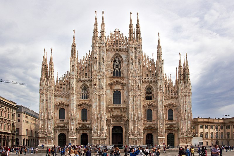 Il fantasma del Duomo di Milano: la donna dei matrimoni