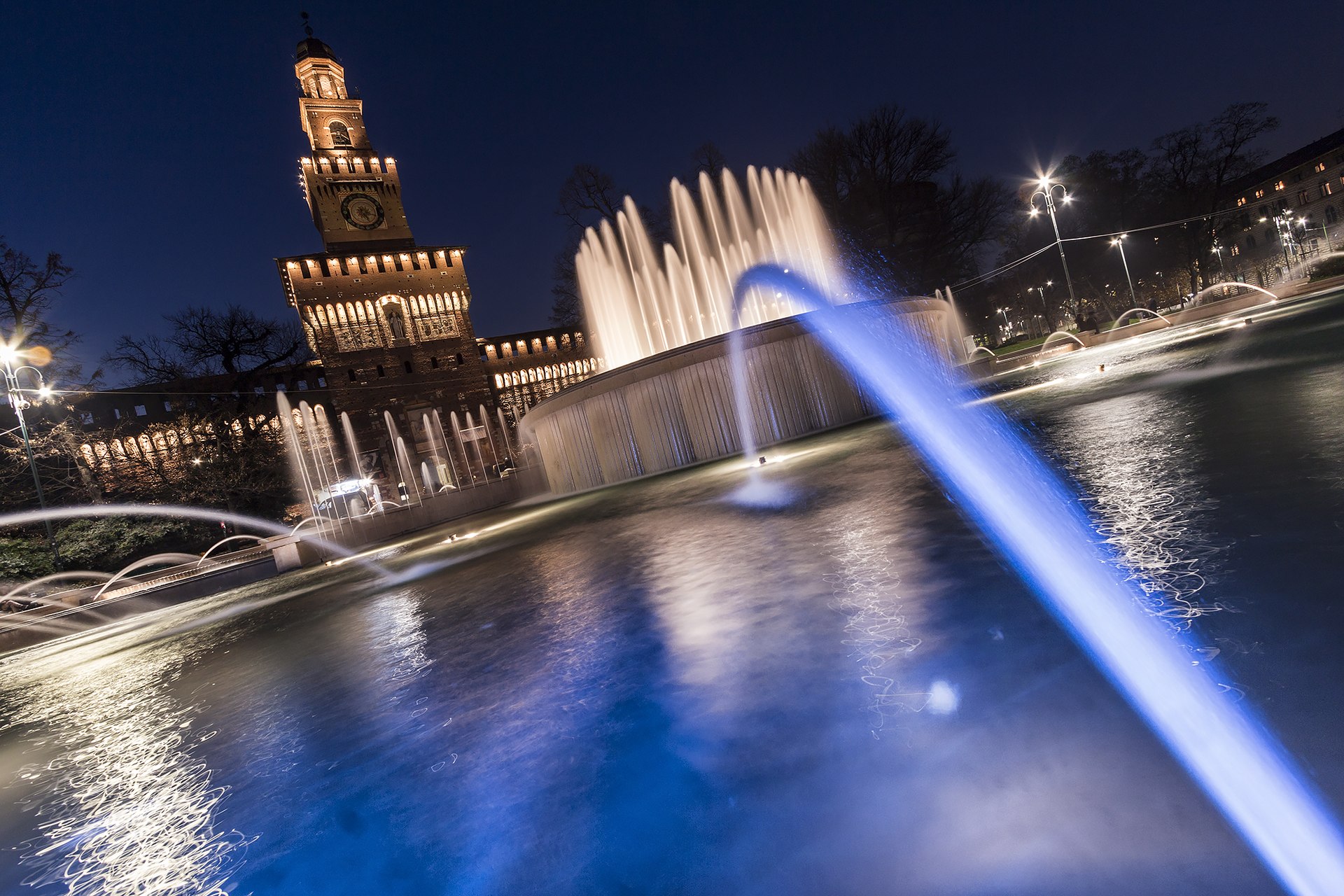 Il Castello Sforzesco batte il Duomo di Milano: sfida tra due simboli della città