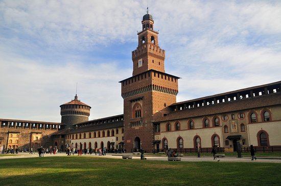 Castello Sforzesco di Milano, il simbolo mai del tutto ...
